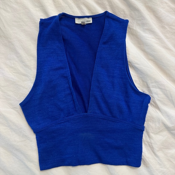 Wilfred blue v-neck crop top - Picture 1 of 2